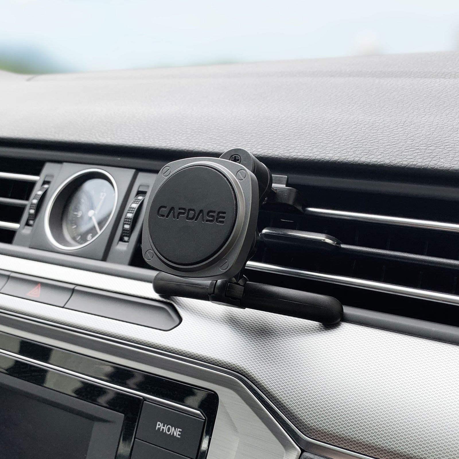 CAPDASE Magnetic car phone mount