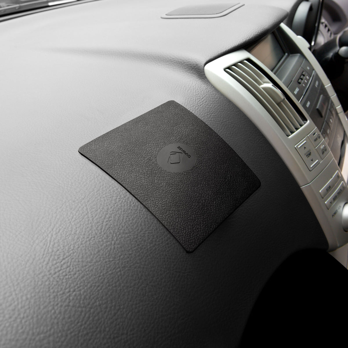 SKIN TACK Dashboard Mat